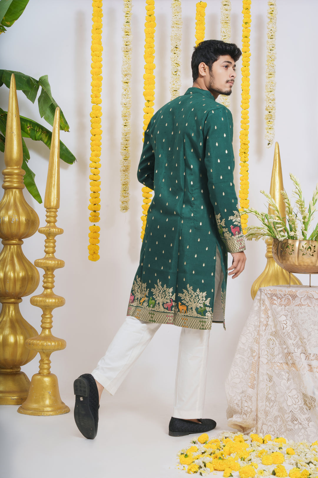 DARK GREEN ANIMAL PATTERN JACQUARD DESIGNER KURTA