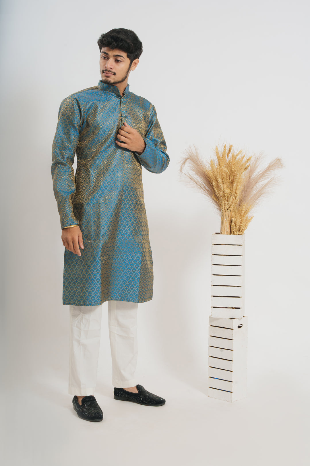 Blue Golden Leaves Pattern Men's Designer Kurta