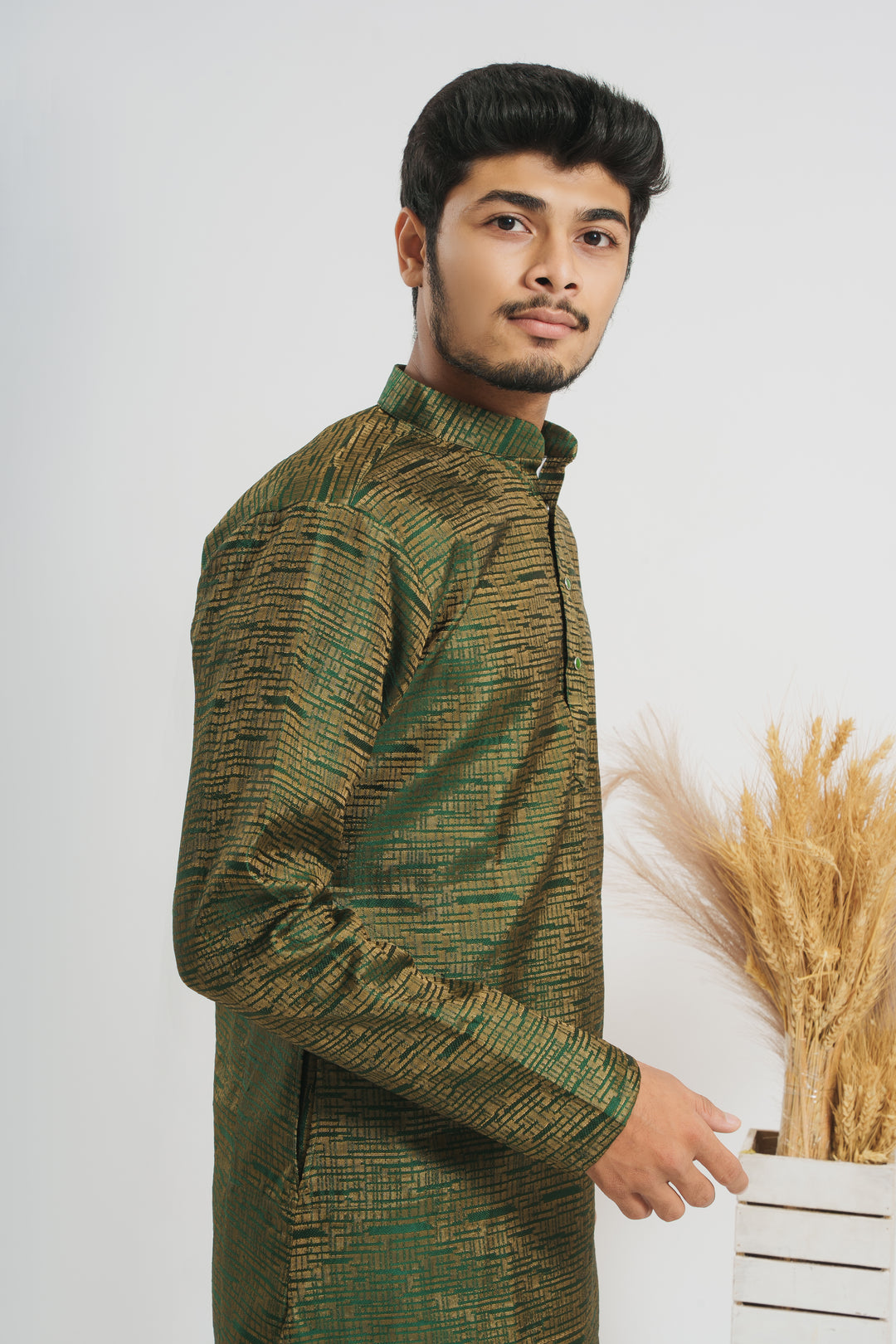 DARK GREEN GOLDEN SHINY STRUCTURED JACQUARD DESIGNER KURTA