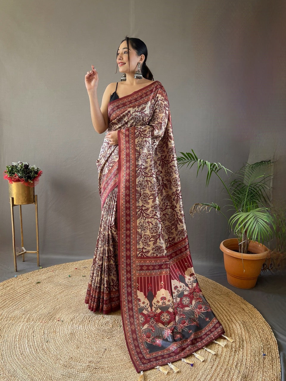 Cream & Maroon Kalamkari printed Saree