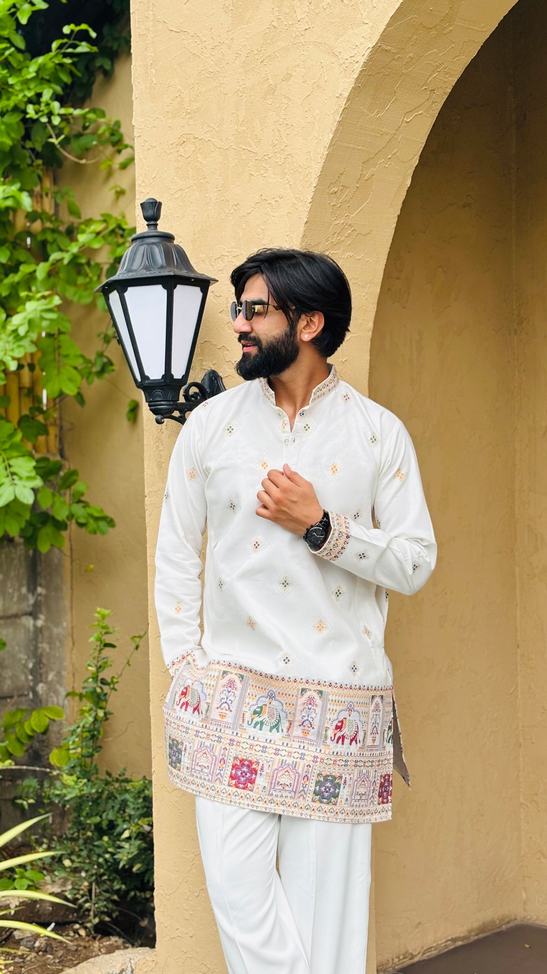 SHWET PATOLA HANDWOVEN JACQUARD SHORT KURTA