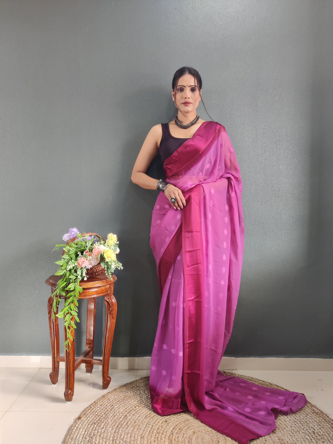 1 MIN Ready To Wear Pink Yamuna Saree