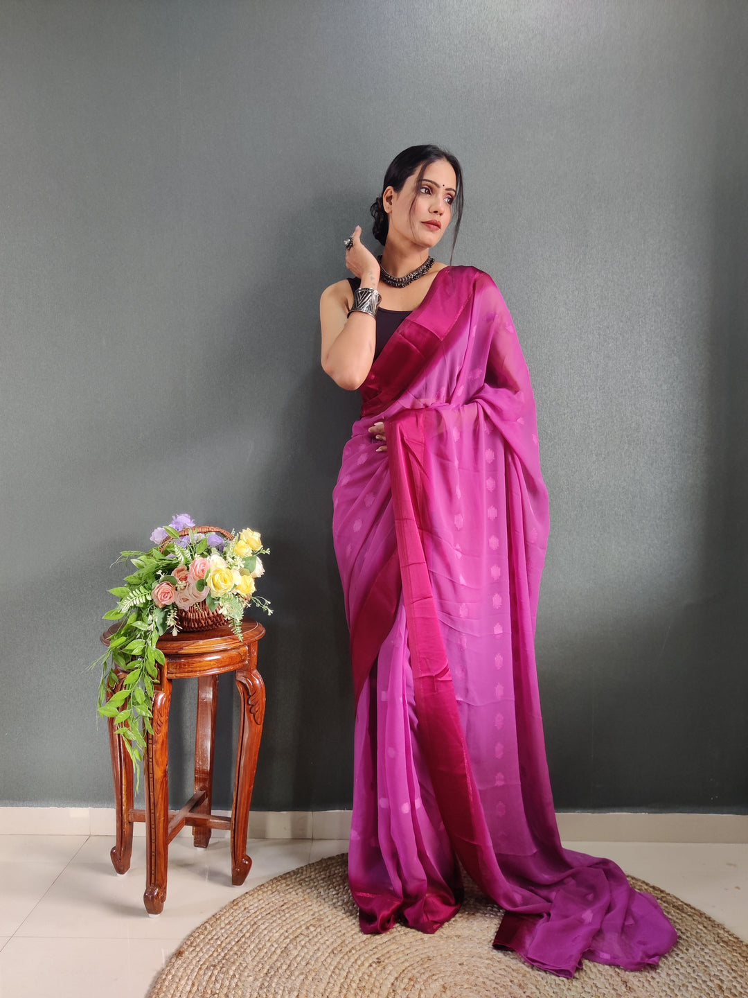 1 MIN Ready To Wear Pink Yamuna Saree