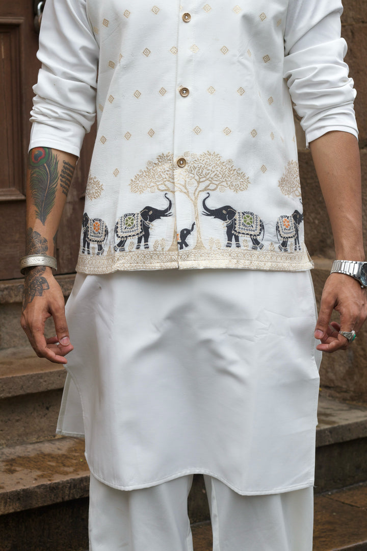 ELEPHANT PATTERN JACQUARD KOTI KURTA SET