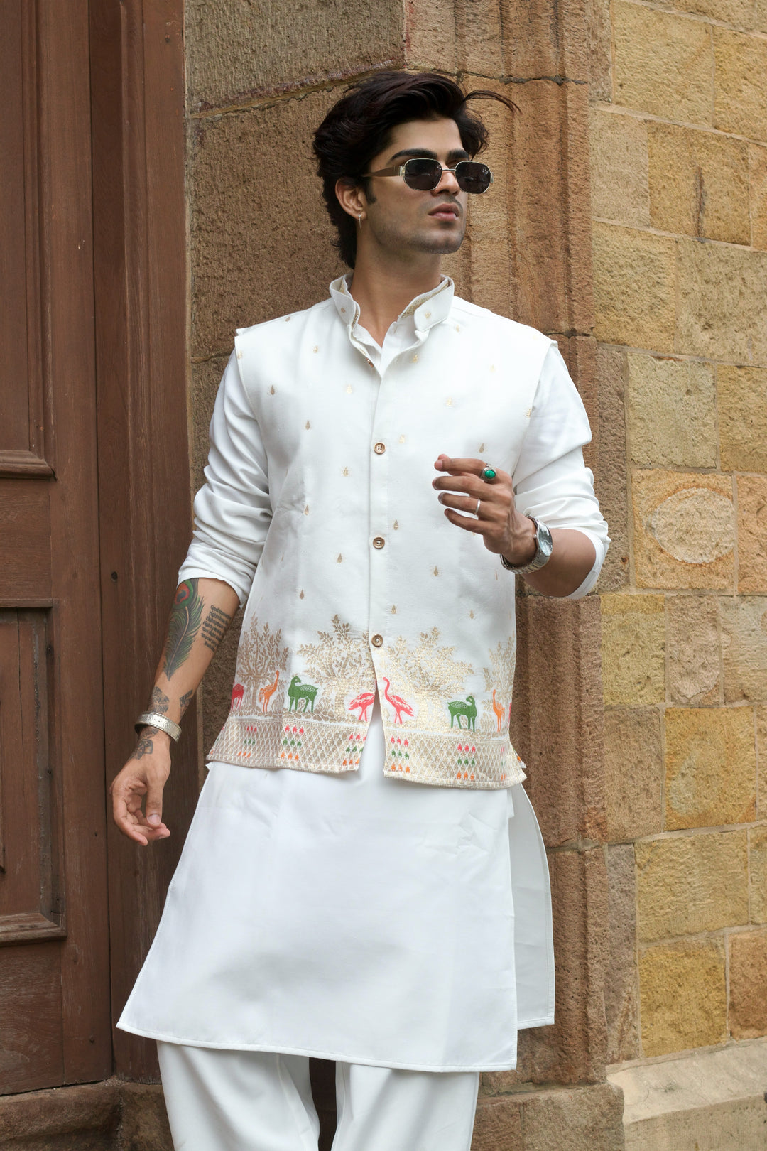 ANIMAL PATTERN JACQUARD KOTI KURTA SET