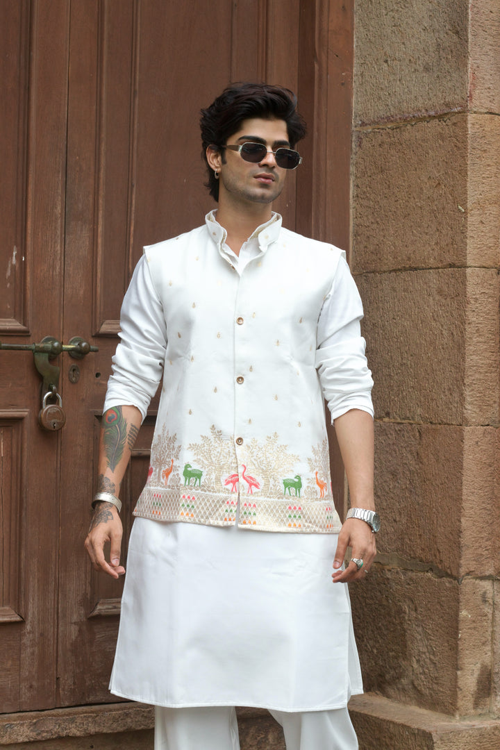 ANIMAL PATTERN JACQUARD KOTI KURTA SET