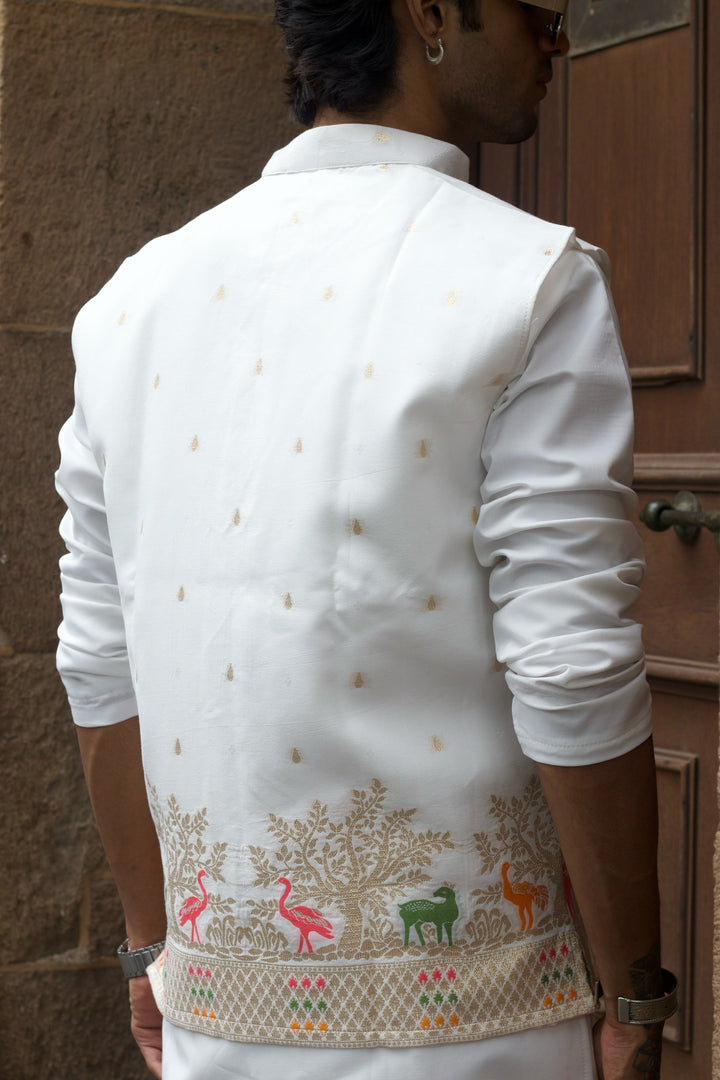 ANIMAL PATTERN JACQUARD KOTI KURTA SET