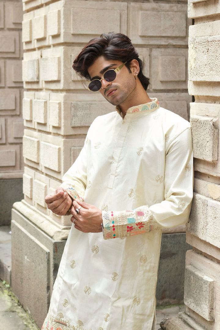 RAJ MAHAL IVORY EMBROIDERED KURTA