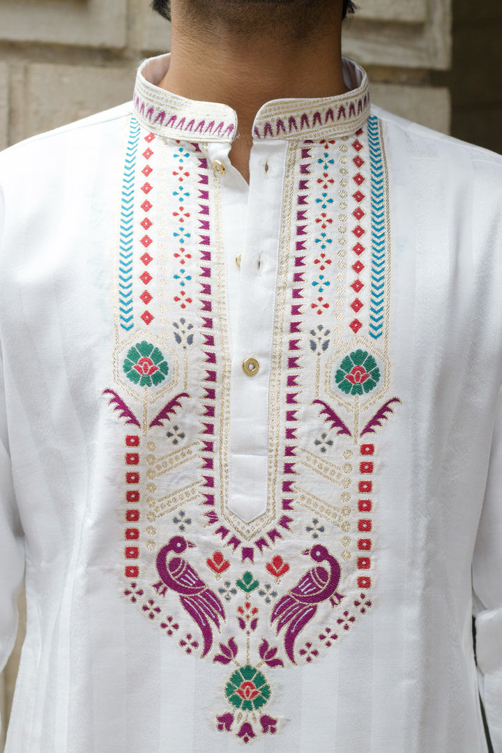WHITE MAYUR VILAS SELECTED JACQUARD DESIGNER KURTA