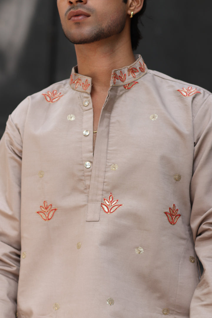 AURA GREY EMBROIDERED SHORT KURTA