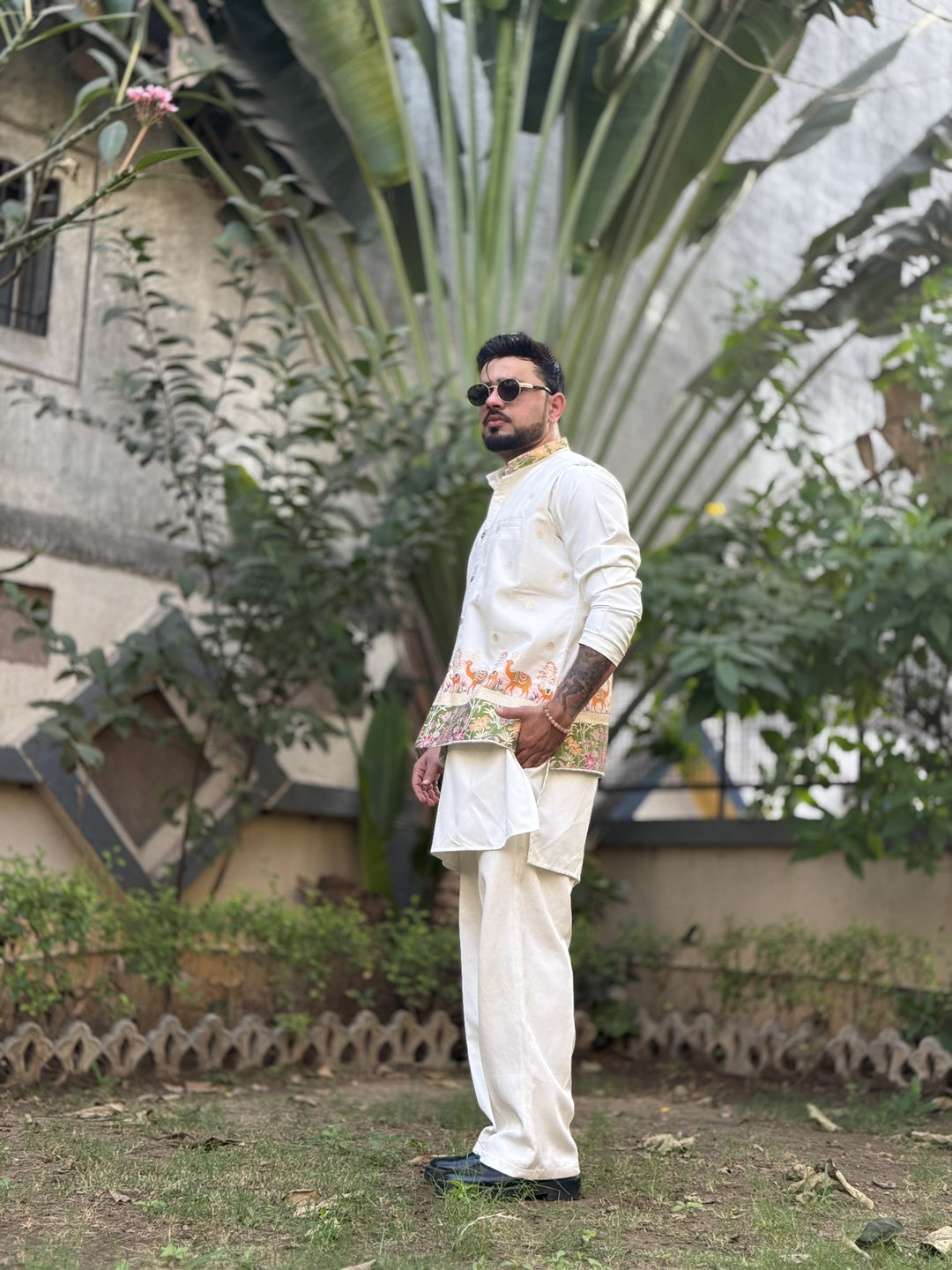 KOTI KURTA - CAMEL FLORAL JACQUARD KOTI KURTA SET