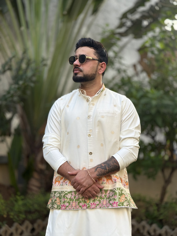 KOTI KURTA - CAMEL FLORAL JACQUARD KOTI KURTA SET