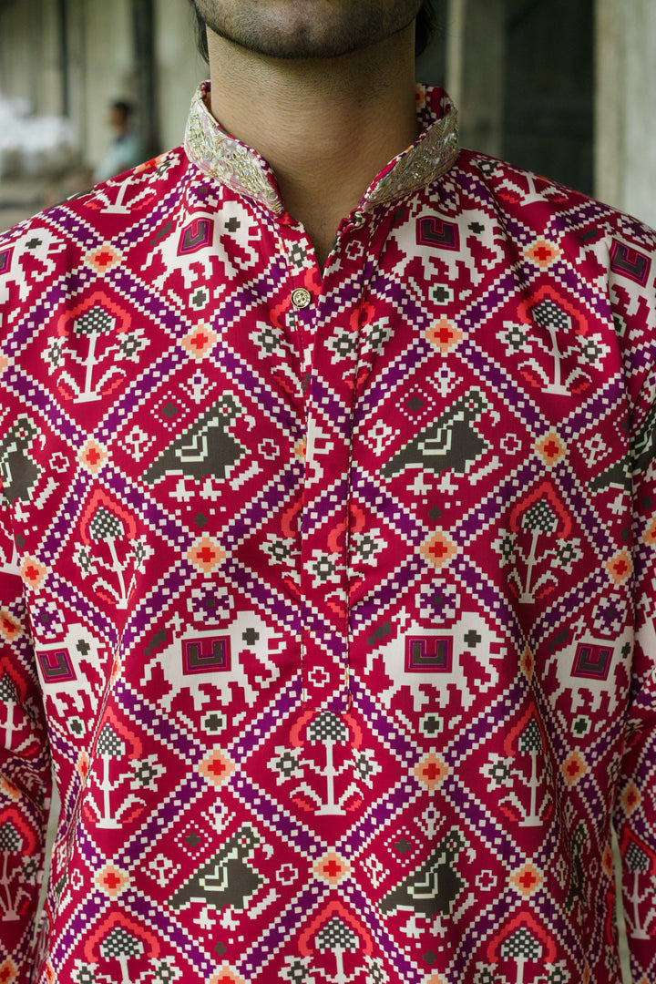 MANEK GAJ PATOLA PRINTED EXCLUSIVE DESIGNER KURTA
