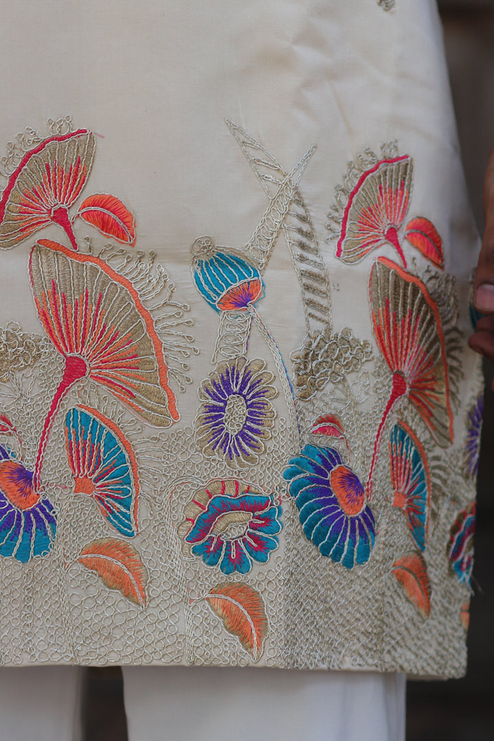 IVORY GULZAR DORI EMBROIDERED EXCLUSIVE KURTA