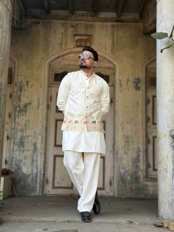 KOTI KURTA - ANIMAL PATTERN JACQUARD KOTI KURTA SET