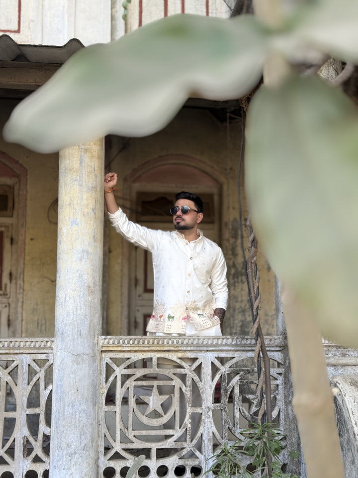 KOTI KURTA - ANIMAL PATTERN JACQUARD KOTI KURTA SET