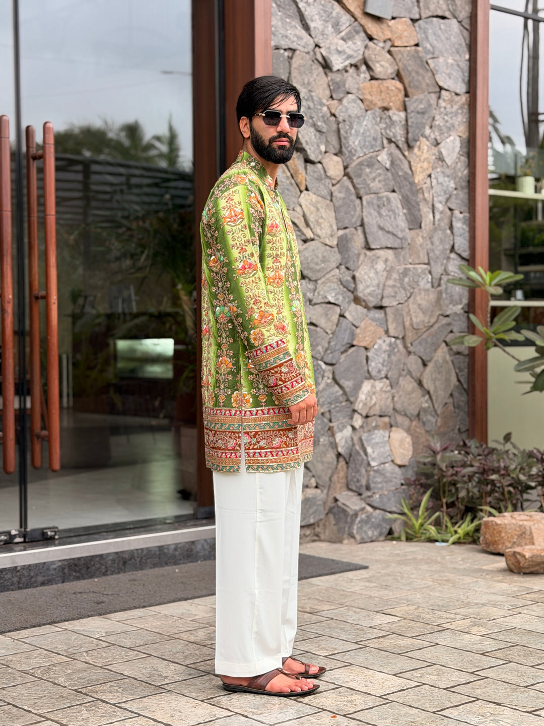 GREEN FLORAL POSITION EMBROIDERED KURTA