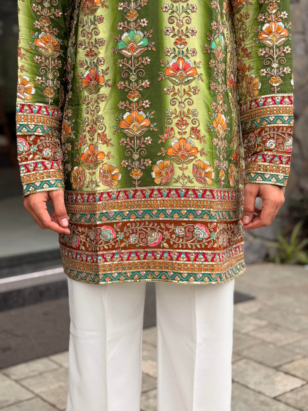 GREEN FLORAL POSITION EMBROIDERED KURTA