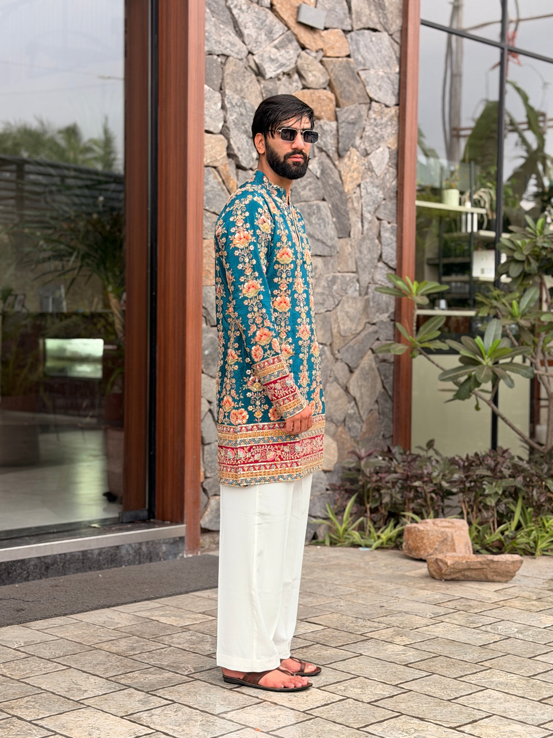 FIROZI FLORAL POSITION EMBROIDERED KURTA