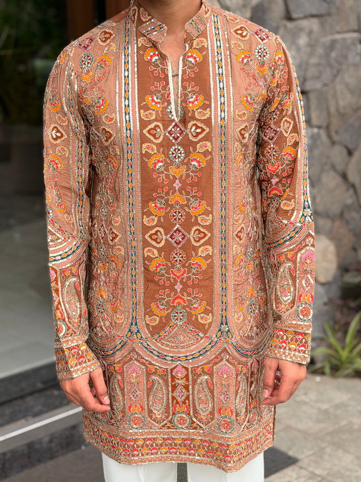 KESARIYA POSITION EMBROIDERED SHORT KURTA