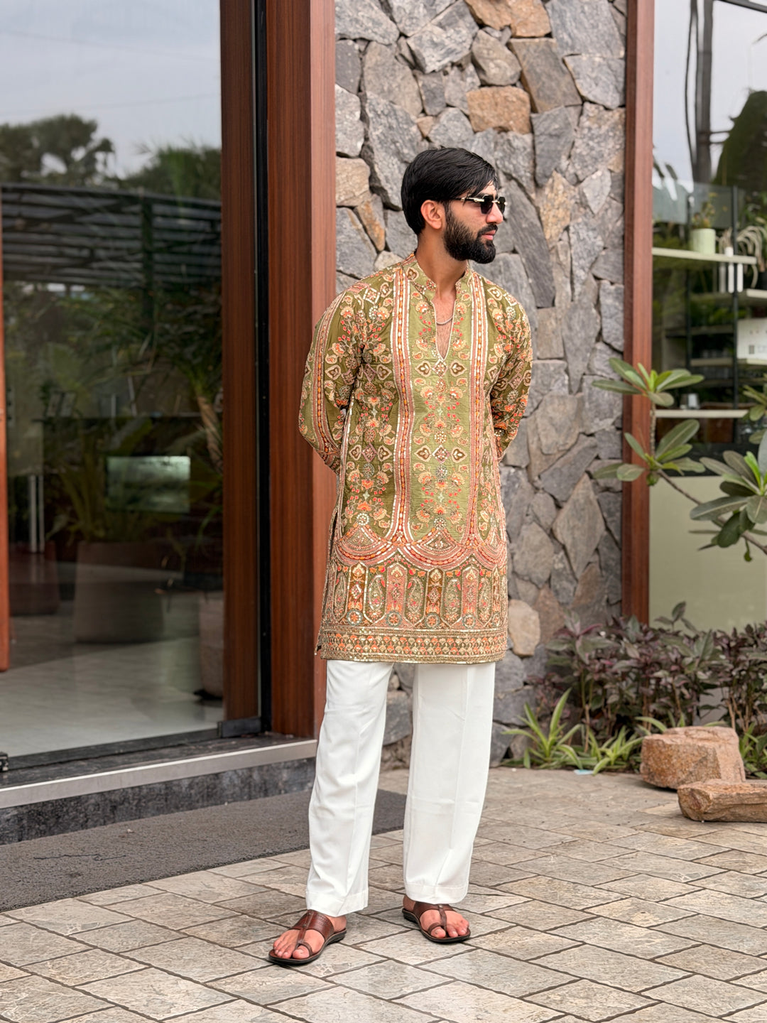 PISTA POSITION EMBROIDERED SHORT KURTA