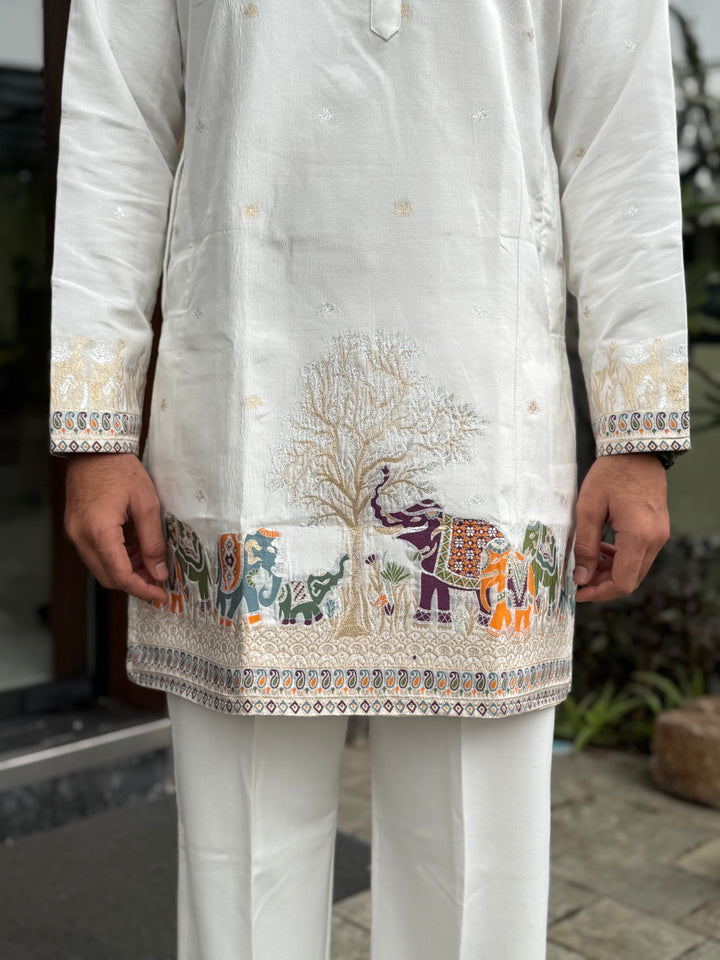 WHITE KALPRAAG – ELEPHANT PATTERN JACQUARD KURTA