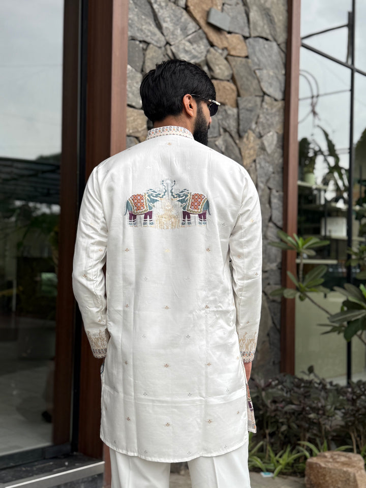 WHITE KALPRAAG – ELEPHANT PATTERN JACQUARD KURTA