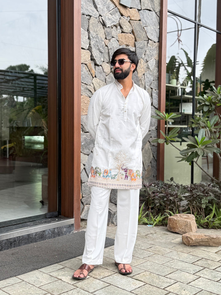 WHITE KALPRAAG – ELEPHANT PATTERN JACQUARD KURTA