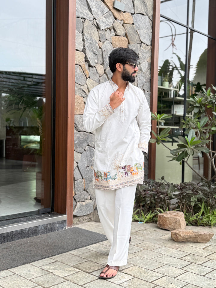 WHITE KALPRAAG – ELEPHANT PATTERN JACQUARD KURTA