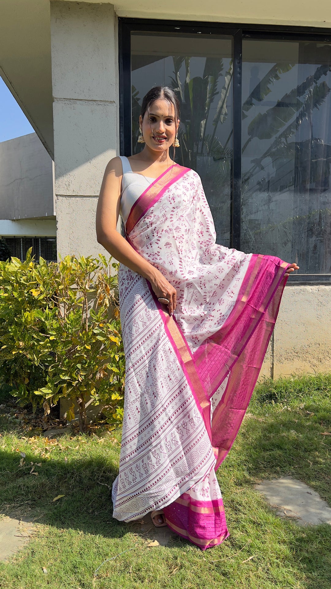 1 MIN Ready To Wear Pink White Kalamkari Saree