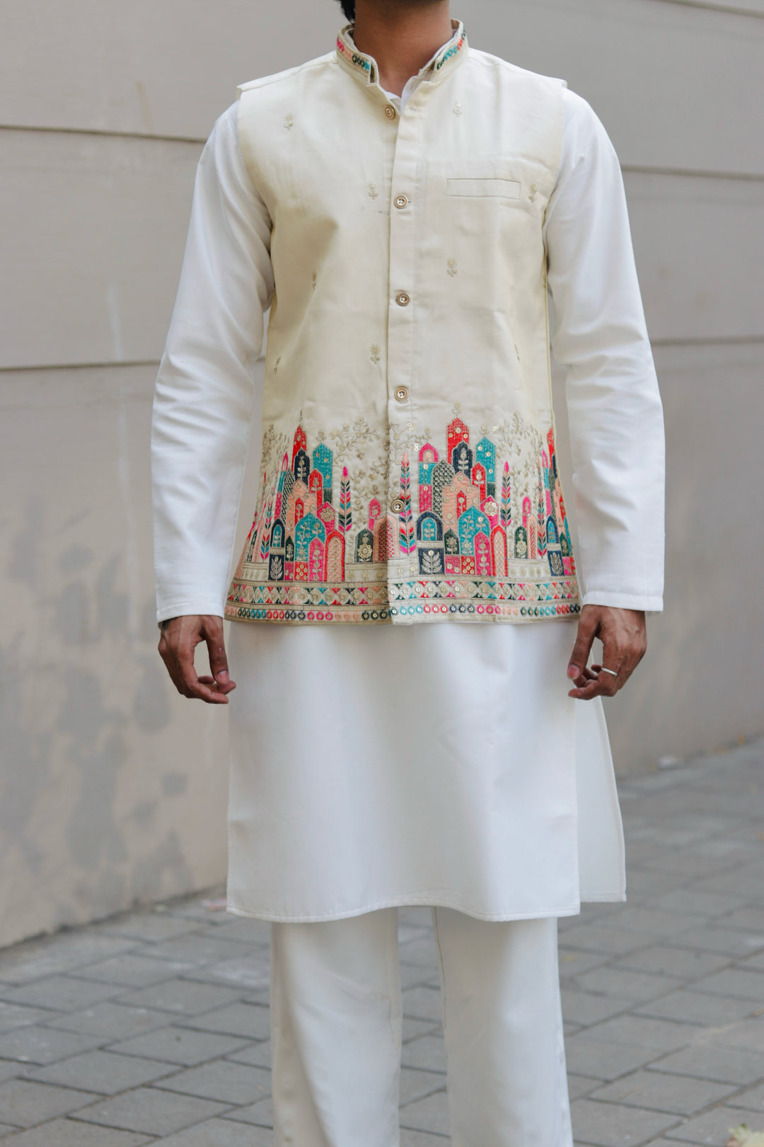 KOTI KURTA - IVORY MINARA EMBROIDERED KOTI KURTA SET
