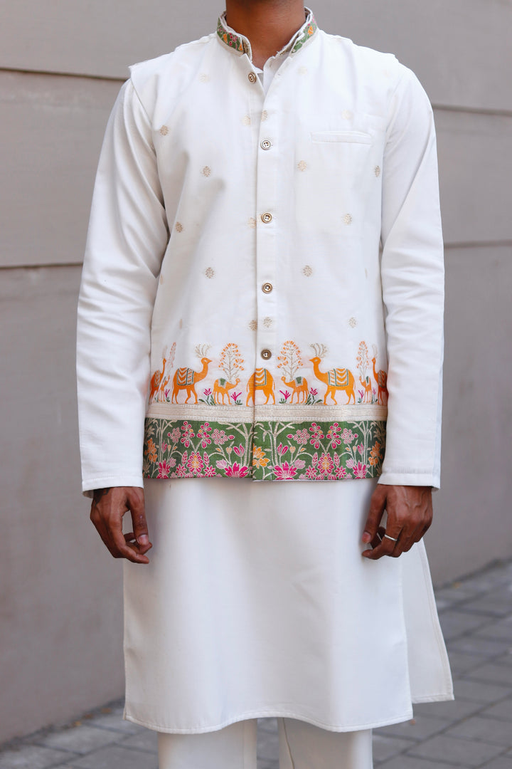 KOTI KURTA - CAMEL FLORAL JACQUARD KOTI KURTA SET