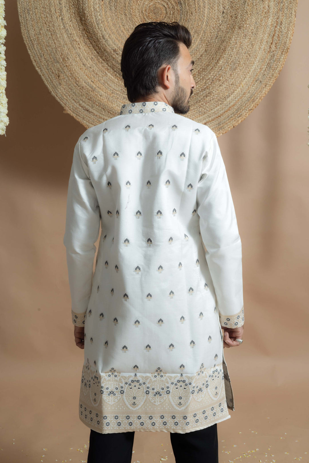 indo-western Men's Kurta with Timeless Sophistication jacquard work